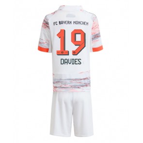 Lacne Dětský Futbalové dres Bayern Munich Alphonso Davies #19 2025-26 Krátky Rukáv - Preč (+ trenírky)